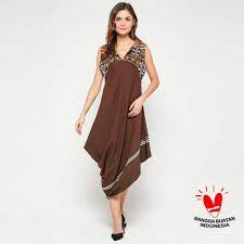 Midi dress batik asimetris cap sleeve * sumber: Dress Batik Kombinasi Panjang Maxi Long Dres Modern Kontemporer Linen Asimetris Gesyal Cocok Untuk Urban People Terbaru Agustus 2021 Harga Murah Kualitas Terjamin Blibli