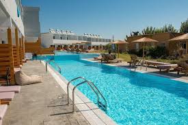 Rhodos je ostrov plný slunce, které tady září celých 300 dní v roce. Hotel Evita Mare 4 Fotogaleria Travel Sk