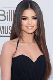 Selena gomez via Insta Story นทธธที I wonder if Willy Wonka is hiring