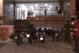 Khoảng 19h tối, bệnh nhân đến khách sạn phú an, đường 2/9, hải châu, đà nẵng để cất đồ. Gkayhj0pvemxmm