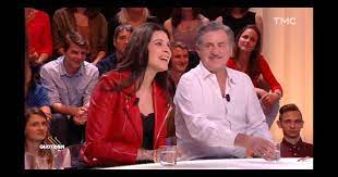 Elle a notamment travaillé pour la chaîne d'information en continu bfm tv entre 2007 et 2012 et y travaille de nouveau depuis 2013. Apolline De Malherbe Enceinte De Son 4e Enfant La Journaliste Seme Le Doute Purepeople