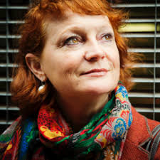 Karin Jacobs is jarig vandaag ze wordt 60. Proficiat Karin ! 🎉** Jacobs is  een Vlaamse actrice, ze is de mama van acteur Jelle Cleymans en actrice  Clara Cleymans. Ze acteerde