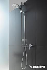 Duravit C 1 Die Duscharmatur Passt In Form Und Funktion Perfekt Zu Allen Modernen Geradlinigen Und Architektoni Badezimmer Dusche Fliesen Duscharmatur Dusche
