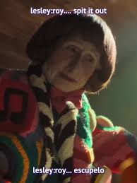 Pelea entre Roy y Lesley en Don't Hug Me I'm Scared