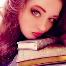 Piece by Piece: An Anti-Valentine's Day Collection: Hill, Kasey, Tannahill,  Rob, Armstrong, Alison, Goddard, Lindsey, Chou, Jacqueline, Marie, Xtina,  Kerestman, Katherine, LoSchiavo, LindaAnn, Worthington, Amanda, Dron,  Julie: 9781945987960: Amazon.com ...