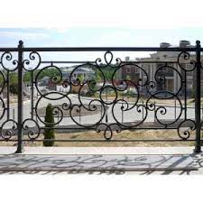 Cable railing can fit into many interior design styles, including modern, farmhouse, and rustic/industrial. Modern Balcony Railing Design