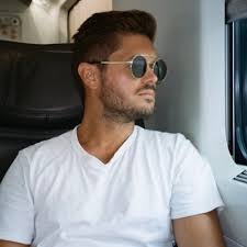 TOM BATES (@Tommy_Bates)