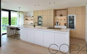 lichtrijke moderne keuken met composieten werkblad moderne keuken moderne keukens keuken