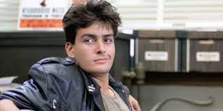 Charle Sheen In Ferris Bueller S Day Off Charlie Sheen Charlie Sheen Young Ferris Bueller