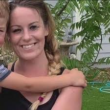 Terra Lynn's Instagram, Twitter & Facebook