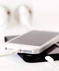 How To Clean Your Keyboard Cell Phone Tablet And Other Electronics Cleaning Phone Battery Life Cleaning Hacks