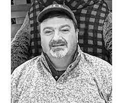 Daryl Dunham's Instagram, Twitter & Facebook