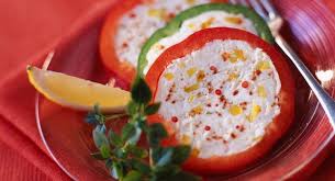 40 Recettes Delicieuses Avec Des Poivrons Recette Poivron Farci Poivrons Farcis Recettes De Cuisine