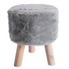 Le prix de livraison hors paris/petite couronne est donné à titre indicatif. Pouf Scandinave En Fourrure Et Bois Mini Prix Maxi Bazar France