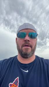 #photography #weatherreport #severeweather #iaintscared #sheboygan #fyp  #weatherlove #jimcantore #kirklandsvodka #stitch