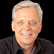 It's not every job you get to stay in a hotel with a thermal pool spa,  which is part of the reason why coming to @margitszigeti_szinhaz is my  favourite gig of the