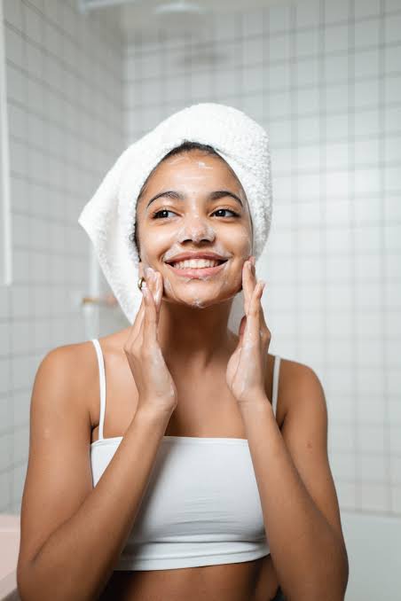 Barreira cutânea: 3 dicas para aumentar a absorção de produtos na pele -  Revista Marie Claire | Pele