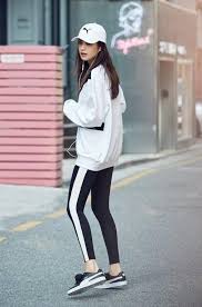 Korean Women S Fashion Ideas 3475605667 Springkoreanfashion Sporty Outfits Athleisure Outfits Outfits With Leggings