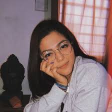 Patricia Romo's Instagram, Twitter & Facebook