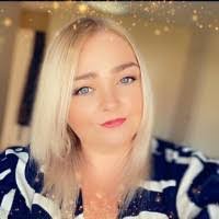 Cassandra Nugent's Instagram, Twitter & Facebook