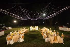Itulah beberapa inspirasi dekorasi pelaminan outdoor yang bisa kamu jadikan sebagai bahan referensi. Dekorasi Pernikahan Outdoor Untuk Pesta Kecil Dan Intim Ini Inspirasi Tema Dekorasinya Weddingku Com