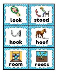 Are Your Students Having Trouble Remembering How To Spell Words That Use The Oo Digraph Spelling Here Is A 35 Pa Digraph Preschool Math Games Sight Word Games