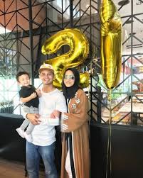 Hanis zalikha will celebrate 31st birthday on a saturday 9th of. Hanis Zalikha Dah Biasa Kena Kritik Buzzkini