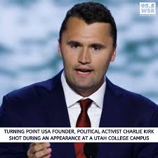 Кларк Кाउнти Офицер Помогает Доставить Ребенка Вокруг Автострады 138