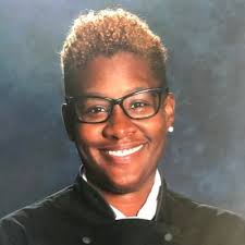 Allison Ferrell (@AllisonBethF)