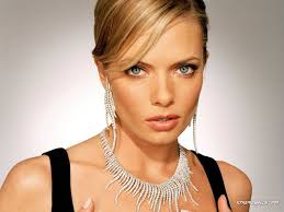 Jaime Pressly as Isabel Burton. Fear her. She's Deputy Editor. And would  fire you.