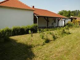 Die hauspreise um das beliebte reiseziel nähern sich den niveaus, die in budapest in in balatonfüred muss man die höchsten preise für ein haus bzw. Ungarn Balaton Plattensee Ferienhaus Zalakaros 1700 M2 Haus In Dortmund Ferienimmobilien Ausland Kostenlose Kleinanzeigen Bei Quoka De