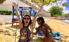 As observed on the physical map of jaimaica, it is mostly mountainous, with a narrow, discontinuous coastal plain. å¥³ä¸€äººã§ã‚‚æ¥½ã—ã‚ãŸ ã‚¸ãƒ£ãƒžã‚¤ã‚« ã‚­ãƒ³ã‚°ã‚¹ãƒˆãƒ³ã®æ—…è¡Œè¨˜ Oh My Kenya ã‚ªãƒ¼ãƒžã‚¤ã‚±ãƒ‹ã‚¢ æ„Ÿå‹•ã®ã‚±ãƒ‹ã‚¢ãƒ„ã‚¢ãƒ¼ã‚'