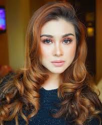 8:27 pm / comment : Nur Risteena