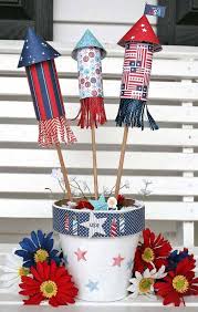 Home » holiday entertaining ideas » fourth of july » july 4th decor ideas » easy patriotic 4th of july table plus i get to have fun creating 4th of july table decorations. 45 Decorations Ideas Bringing The 4th Of July Spirit Into Your Home Amazing Diy Interior Home Design