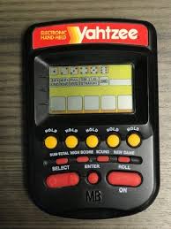 1995 Milton Bradley Yahtzee Hand Held Game Black Handheld Llr443
