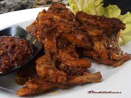Terinspirasi Waktu Jajan Di Rumah Makan Bu Ageng Yogya Kemaren Langsung Dech Pengen Bikin Sendiri Ayam Panggang Ala Kla Ayam Panggang Resep Masakan Resep Ayam
