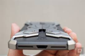 展開機翼 第三代coresuit iphone 金屬保護裝甲動手玩 phone design smart device cool gear