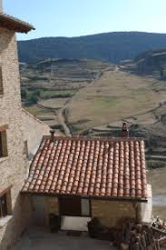 Dispone de calefacción, aire acondicionado, barbacoa, bañer. Casa Rural Valdelinares La Casa Del Pino