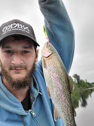 Not often I get to fish with folks but it's was good day