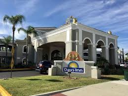 With over 1,800 properties worldwide, days inn is here to make your time with family and friends brighter. Travel Deals 2021 Package Save Up To 583 Travelhoteltours Days Inn Orlando International In 2021 International Drive Orlando International Drive Orlando Hotel