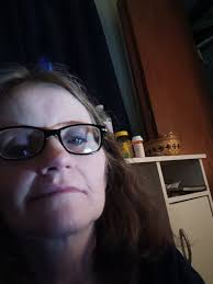 Hi this is me. I was diagnosed in 09 at age 31. I got pregnant in 08 and  triggered ms, lucky me. It's hard to make friends so i don't have any