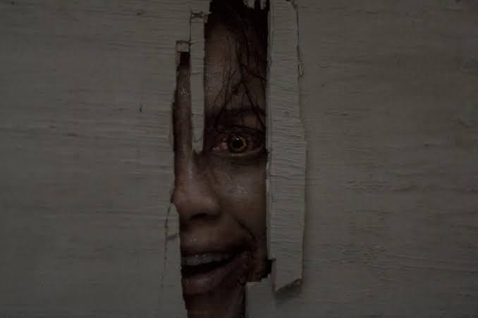 Evil Dead Burn' review: Extreme horror finds glee in destruction - Los  Angeles Times