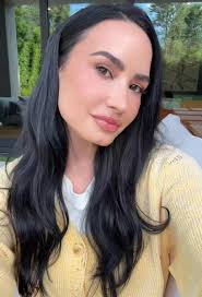 Amber DeLeon 🏳️‍🌈 (@Txsnightingale)