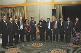 Bio je predsjednik 1 stambenog zbora malezije (pr1ma) i malezijski specijalni izaslanik sad. File An Asean Delegation Led By The Minister Of Science Technology Innovation Malaysia Dato Sri Dr Jamaluddin Mohd Jarjis With The Union Minister For Science Technology And Earth Sciences Shri Kapil