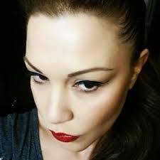 Stephanie Wymore's Instagram, Twitter & Facebook