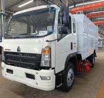 China High Quality SINOTRUK 6CBM Street Sweeper Truck ...