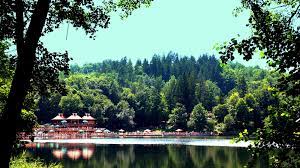 Iar namolul terapeutic este folosit sub forma de impachetari sau bai. 8 Statiuni Balneare Excelente Pentru Relaxare