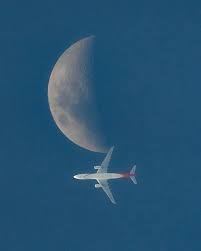 Hong Kong Airlines flight over Sri Lanka sky