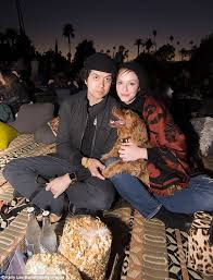 Résultat de recherche d'images pour "christina hendricks husband"