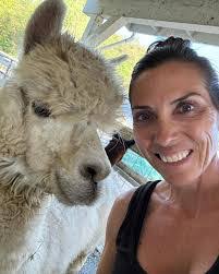 Shalon Smith's Instagram, Twitter & Facebook